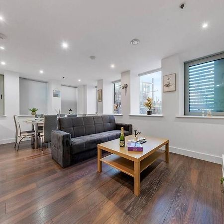 Sleep 7 20 Mins From London Waterloo Bp65 Apartment Exterior foto