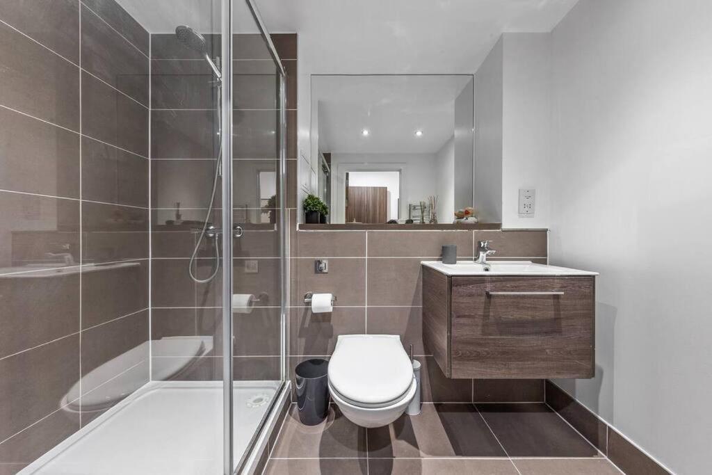 Sleep 7 20 Mins From London Waterloo Bp65 Apartment Exterior foto