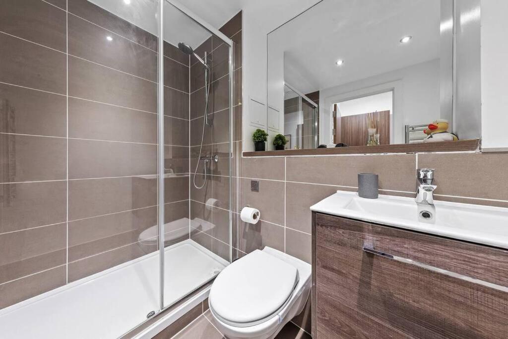 Sleep 7 20 Mins From London Waterloo Bp65 Apartment Exterior foto